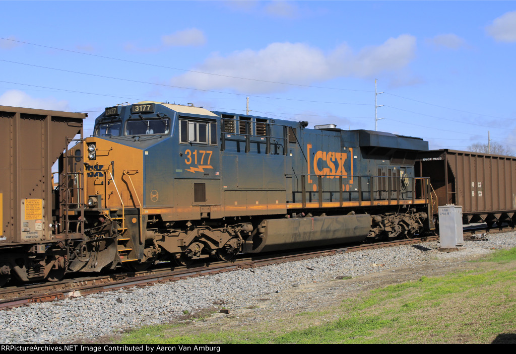 CSXT E040 Mid Train DP